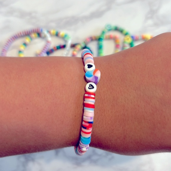 Colorful clay bead bracelet - Picture 2 of 2